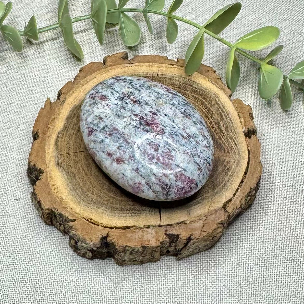 TOURMALINE ROSE OU RUBELLITE - A - Madagascar - Galet