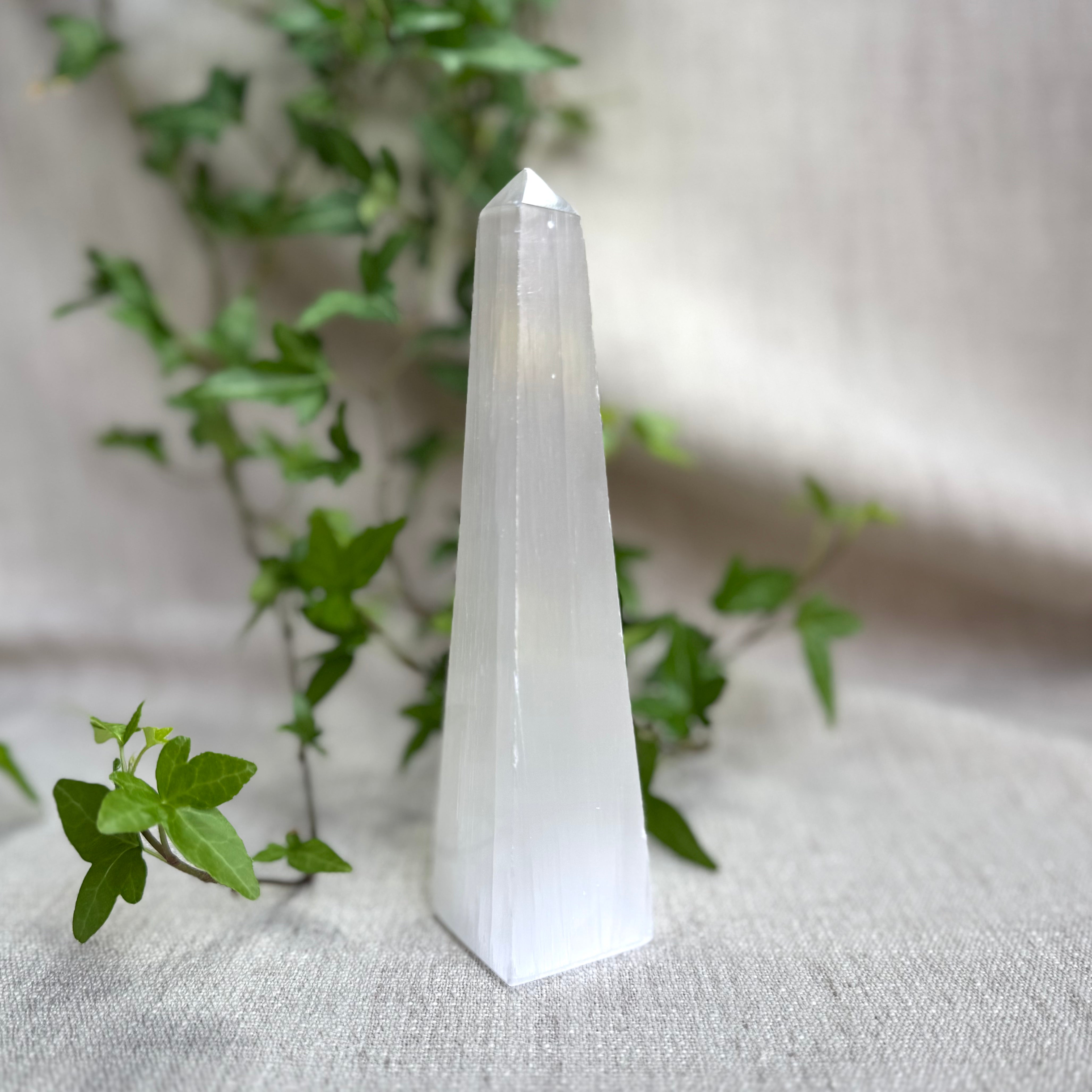 OBÉLISQUE SÉLÉNITE- Maroc - 16cm x 4,cm