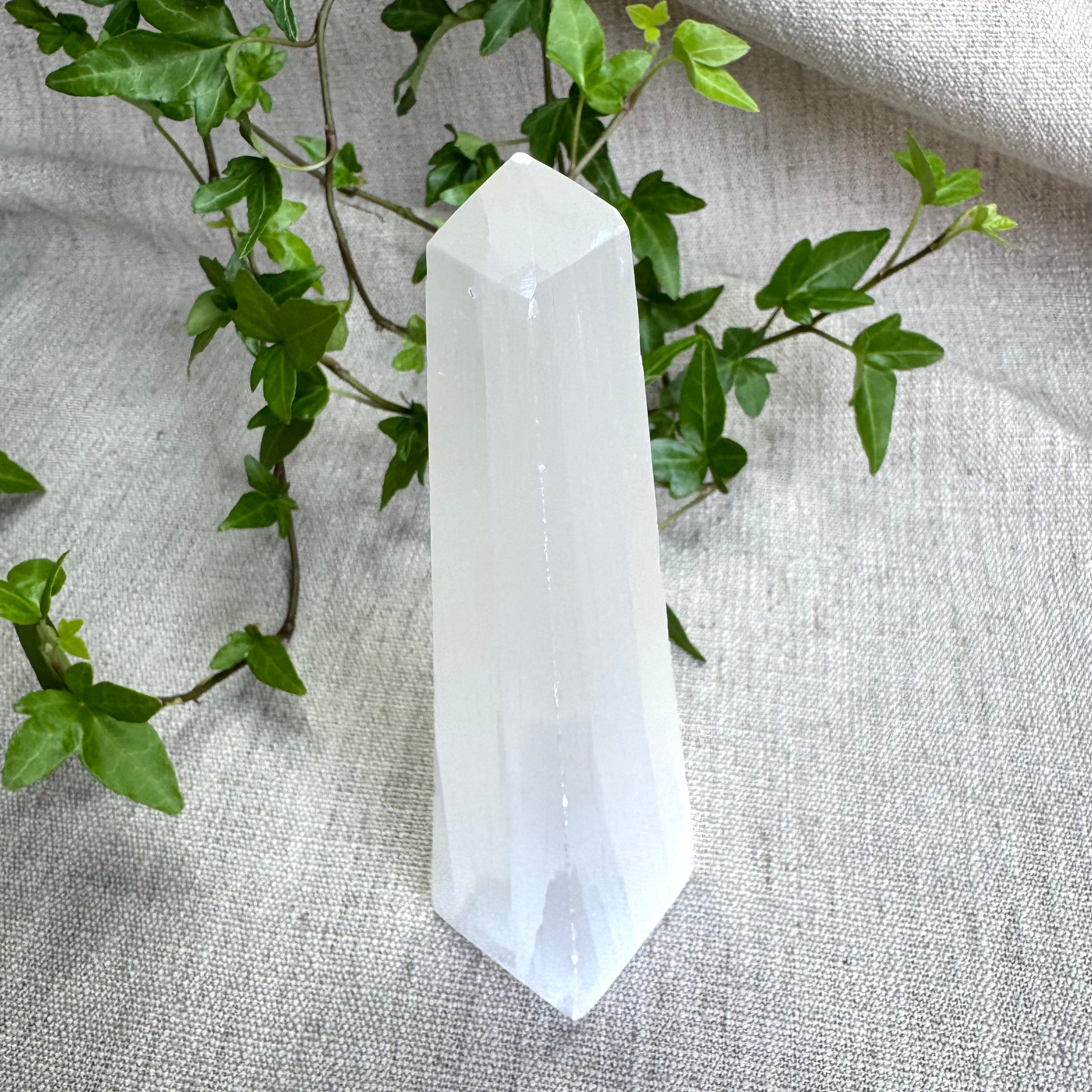 OBÉLISQUE SÉLÉNITE- Maroc - 16cm x 4,cm