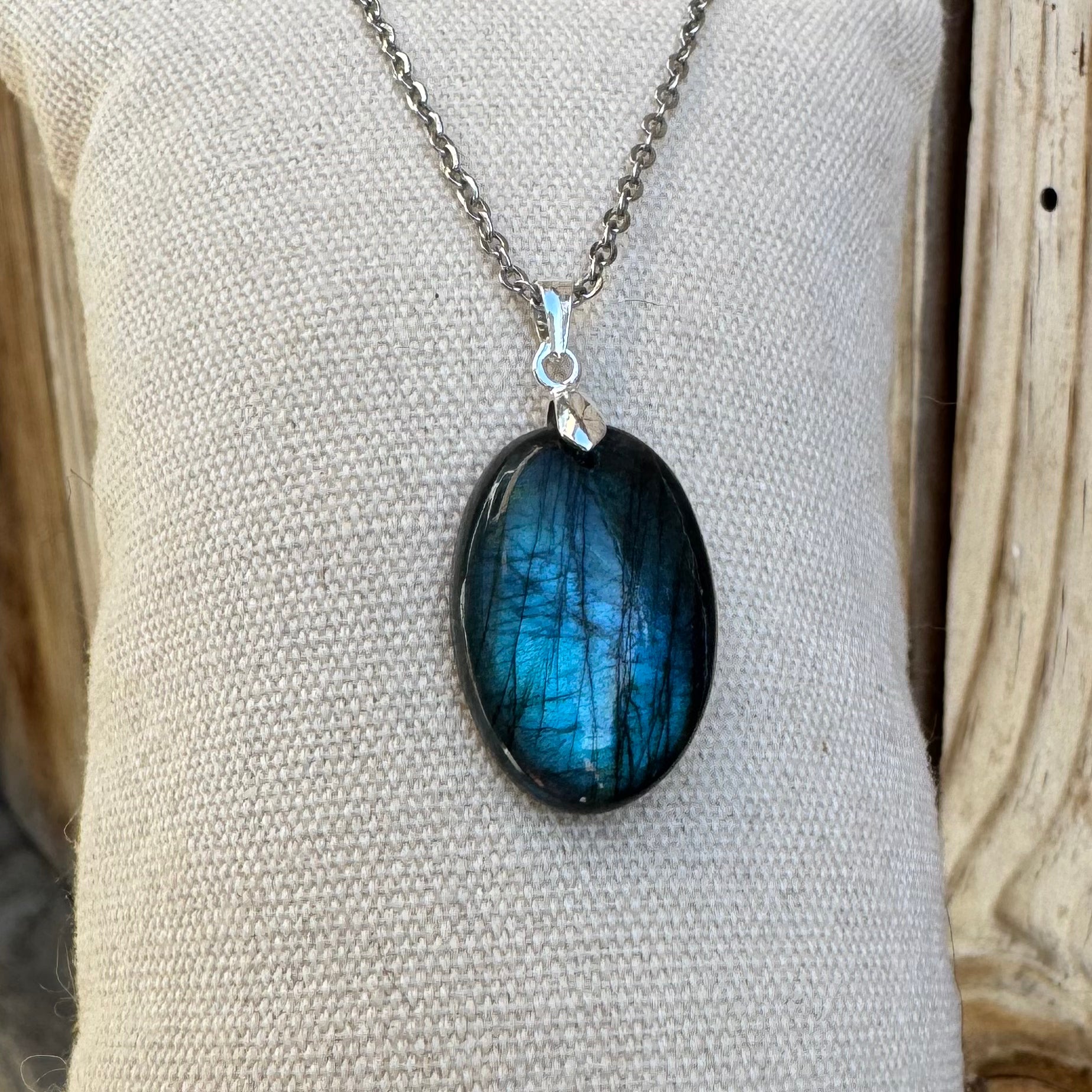 PENDENTIF LABRADORITE - Madagascar - Bélière argent925 - Chaine acier inoxydable ou cordon cuir