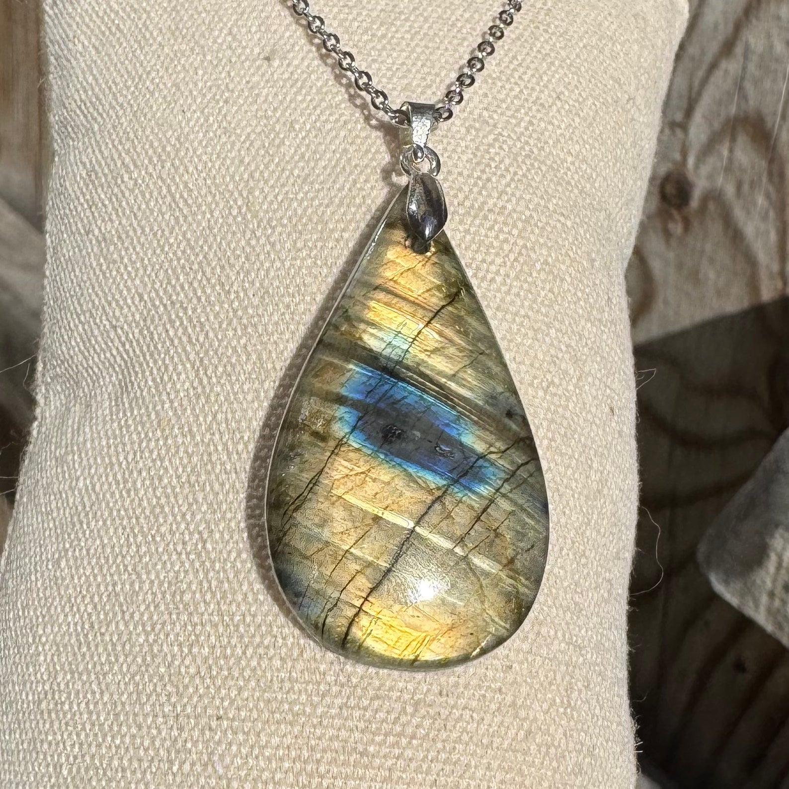 PENDENTIF LABRADORITE - Madagascar - Bélière argent925 - Chaine acier inoxydable ou cordon cuir
