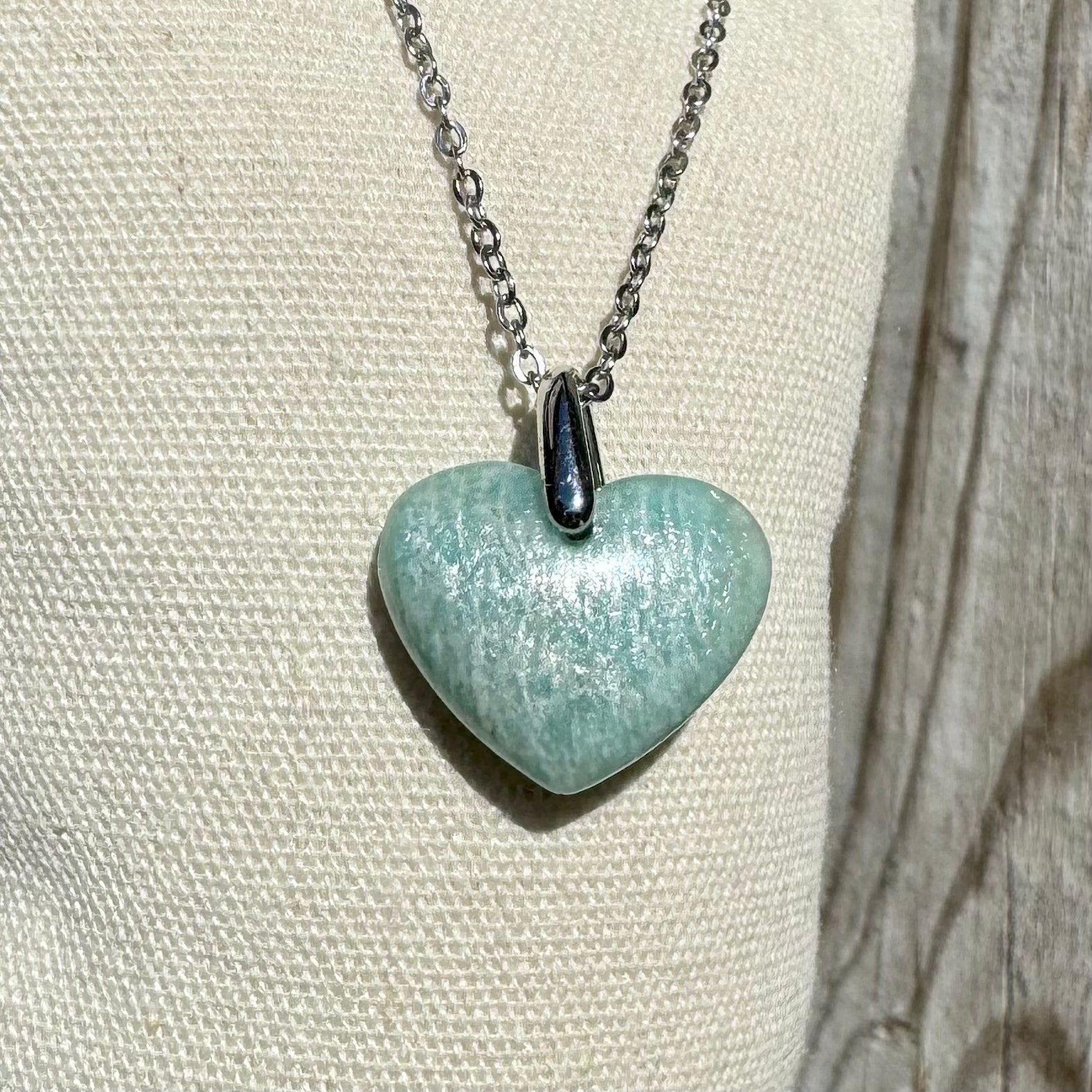 PENDENTIF COEUR AMAZONITE - Bélière acier inoxydable - Chaine acier inoxydable ou cordon cuir
