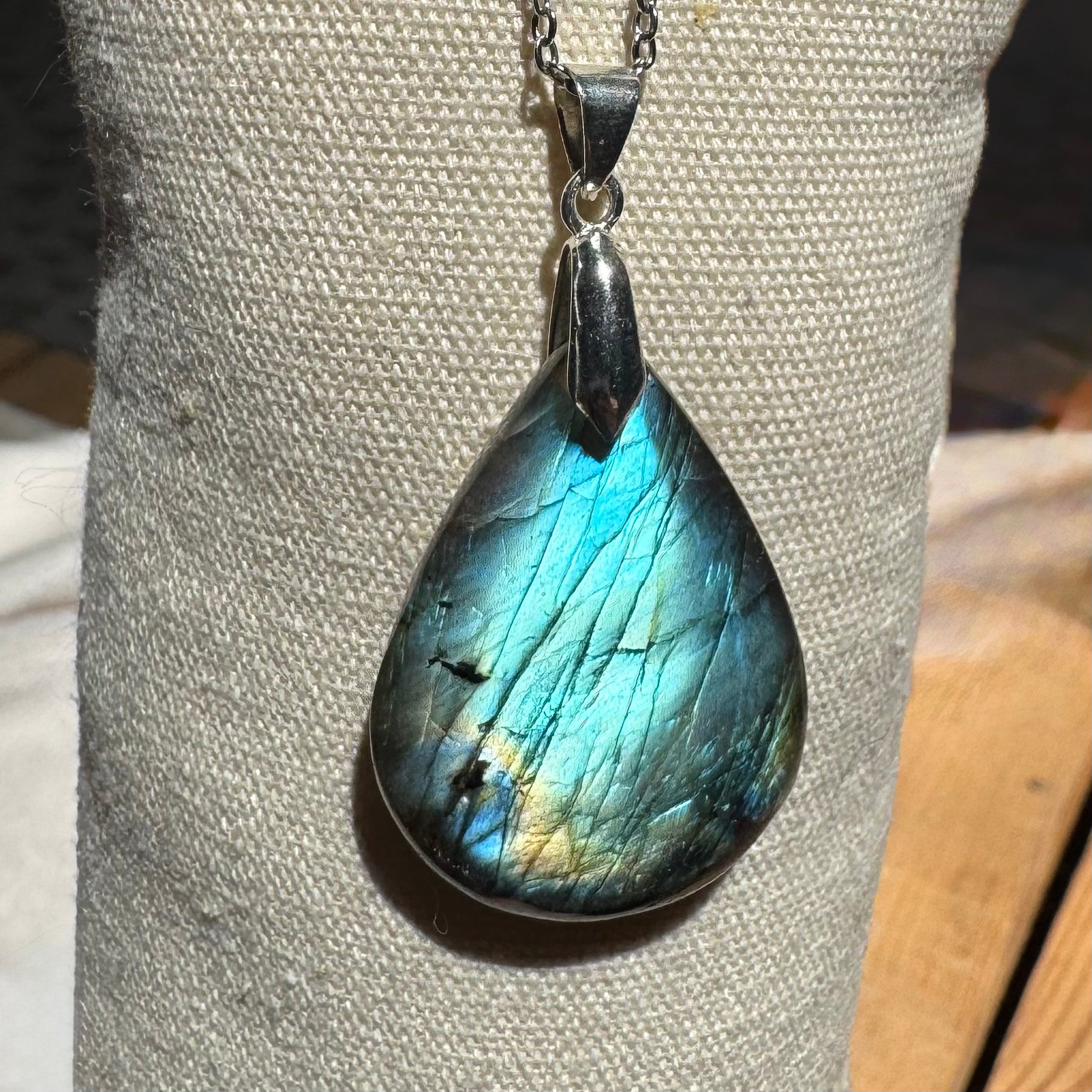 PENDENTIF LABRADORITE - Madagascar - Bélière argent925 - Chaine acier inoxydable ou cordon cuir