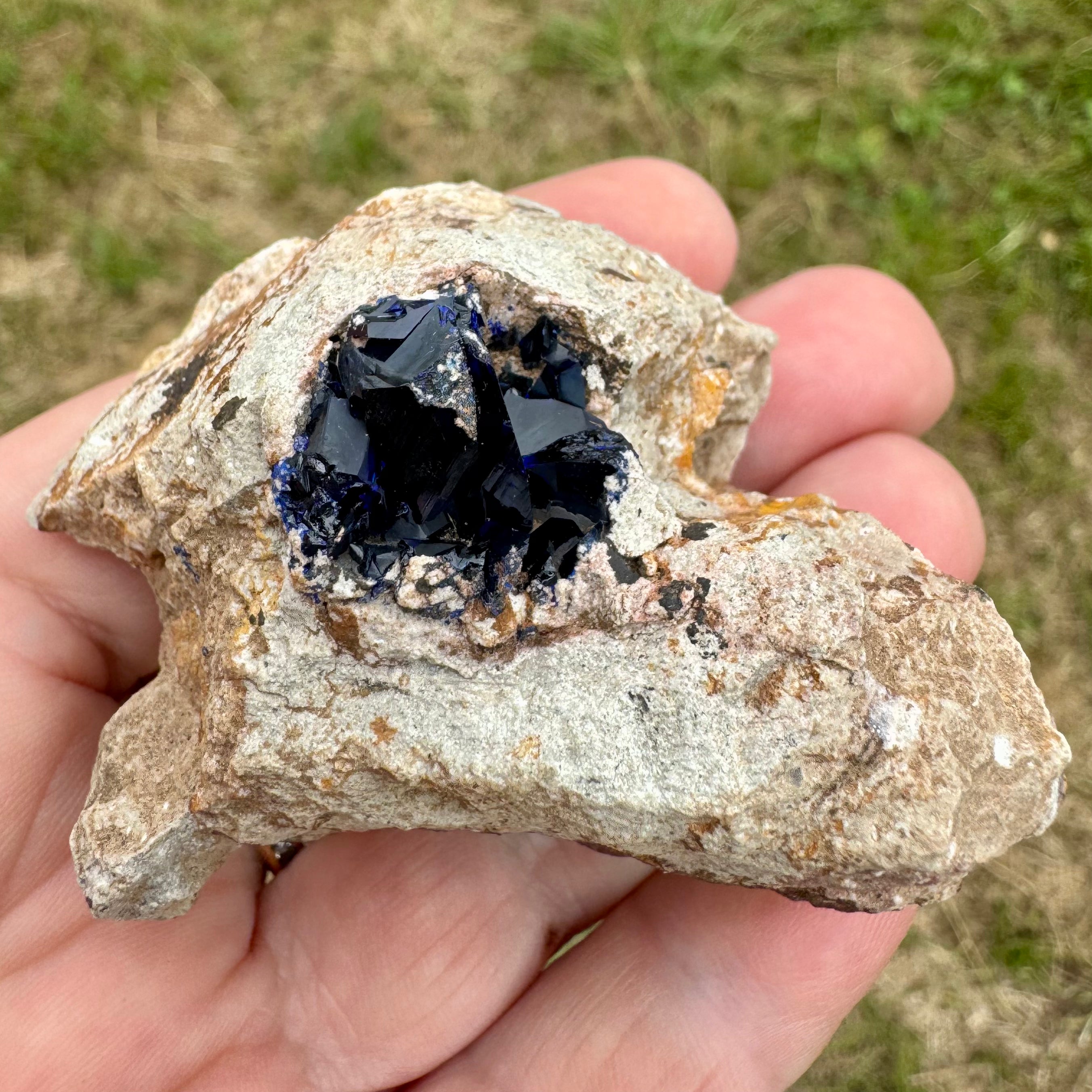 AZURITE DE KEROUCHEN - MAROC- Pierre brute - Etiquement sourcée dans une petite exploitation à Boumia au Maroc
