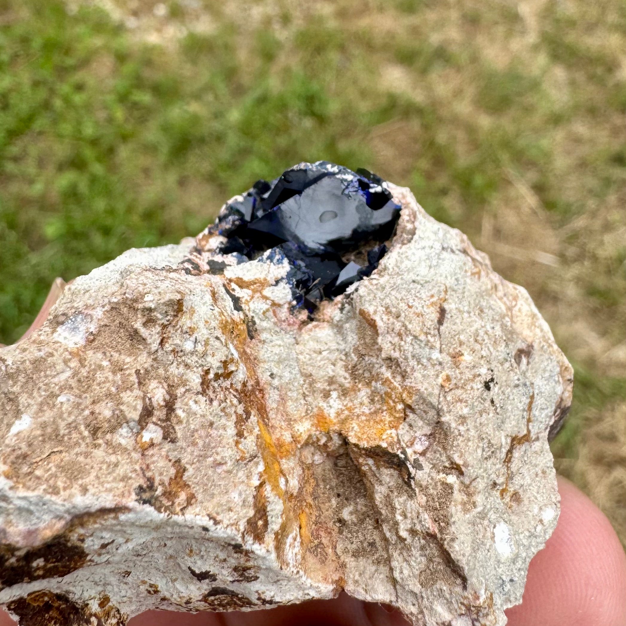 AZURITE DE KEROUCHEN - MAROC- Pierre brute - Etiquement sourcée dans une petite exploitation à Boumia au Maroc