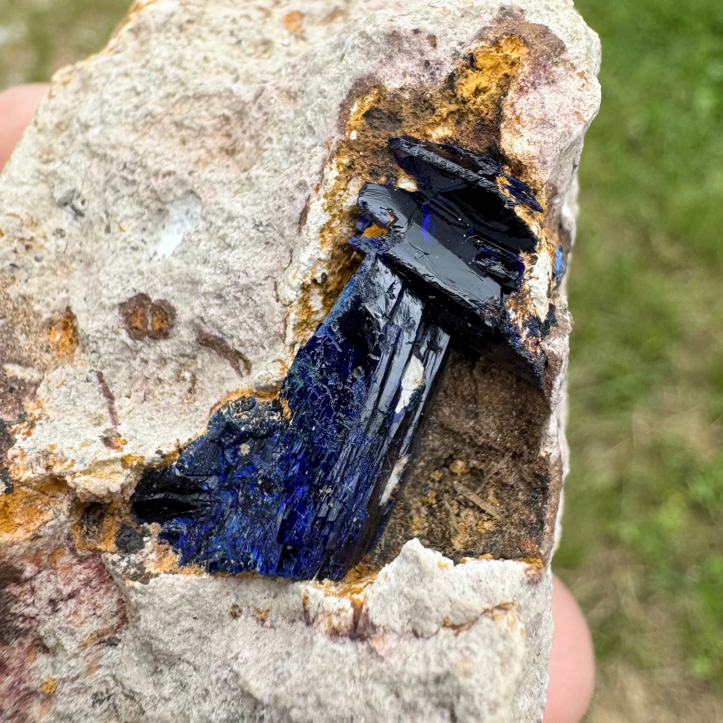 AZURITE DE KEROUCHEN - MAROC- Pierre brute - Etiquement sourcée dans une petite exploitation à Boumia au Maroc