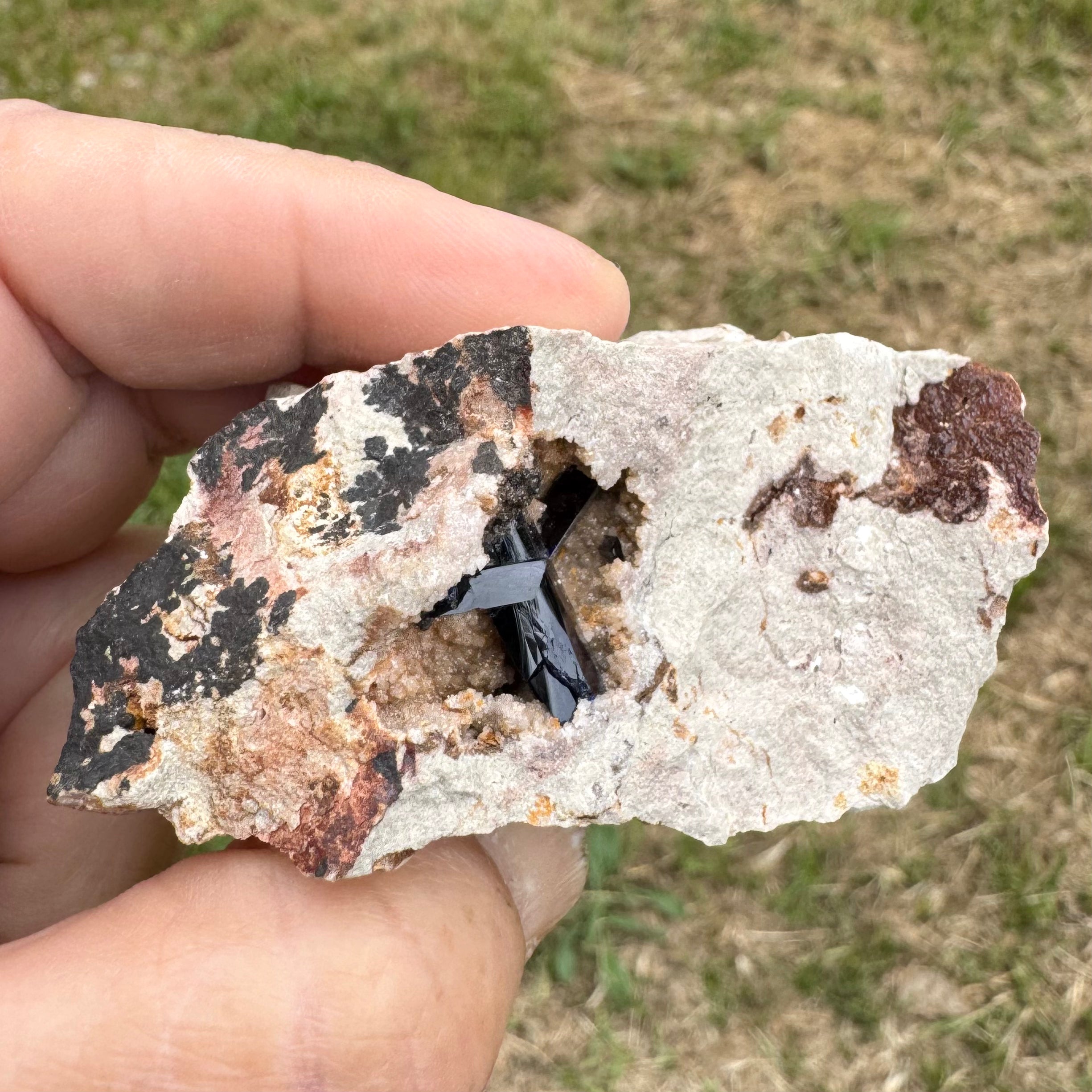AZURITE DE KEROUCHEN - MAROC- Pierre brute - Etiquement sourcée dans une petite exploitation à Boumia au Maroc