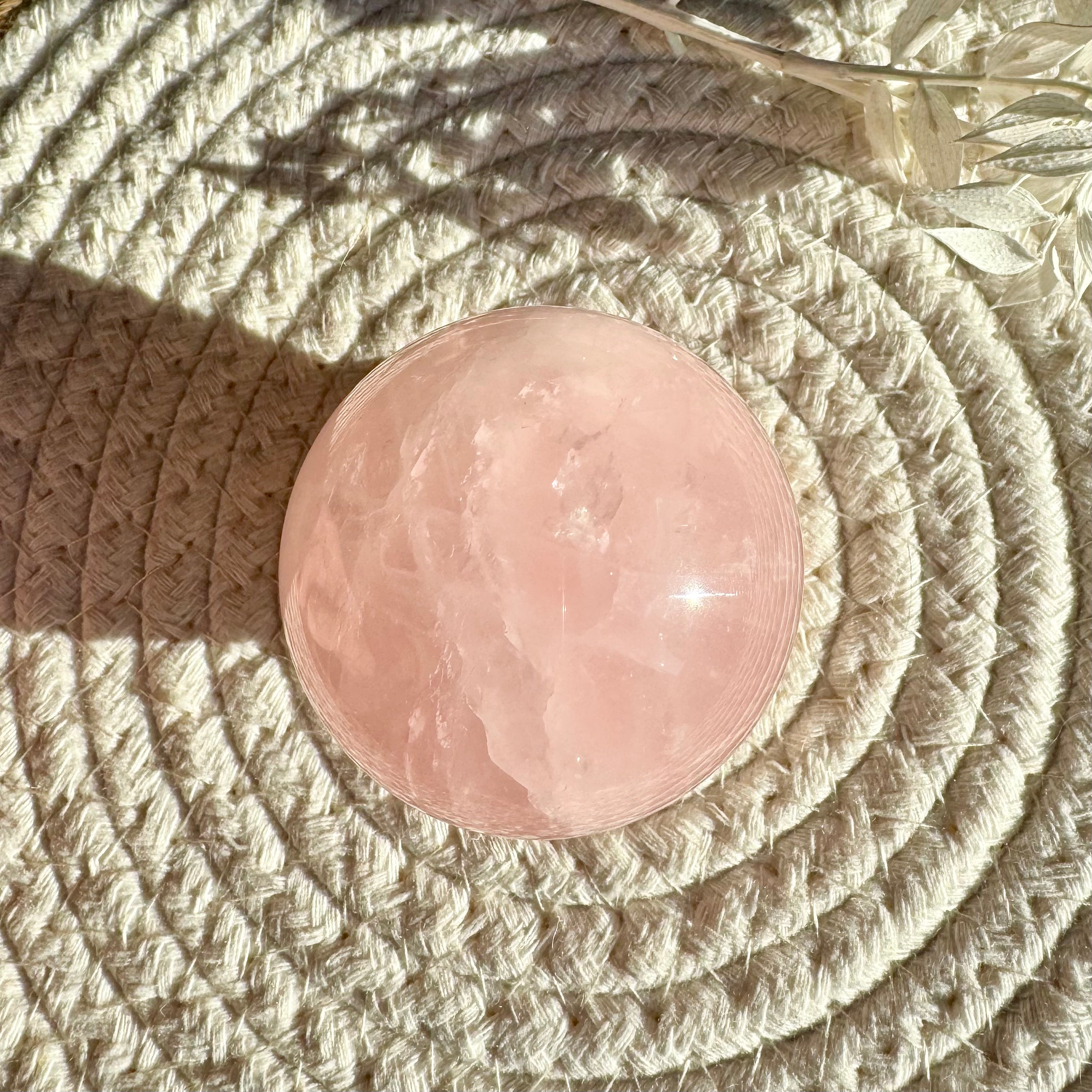 QUARTZ ROSE ÉTOILÉ - AA - Madagascar - Sphère