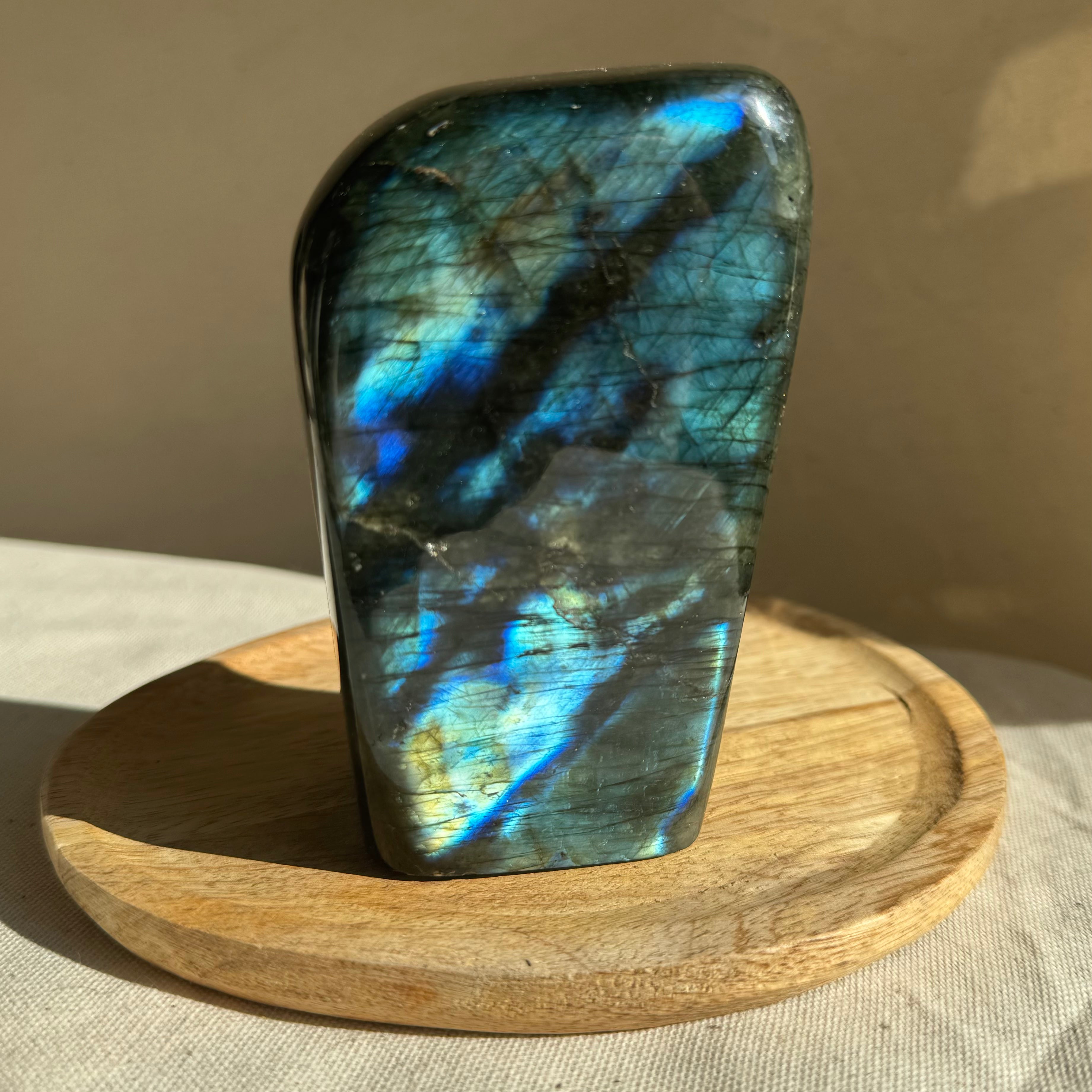 LABRADORITE - AA - Madagascar -