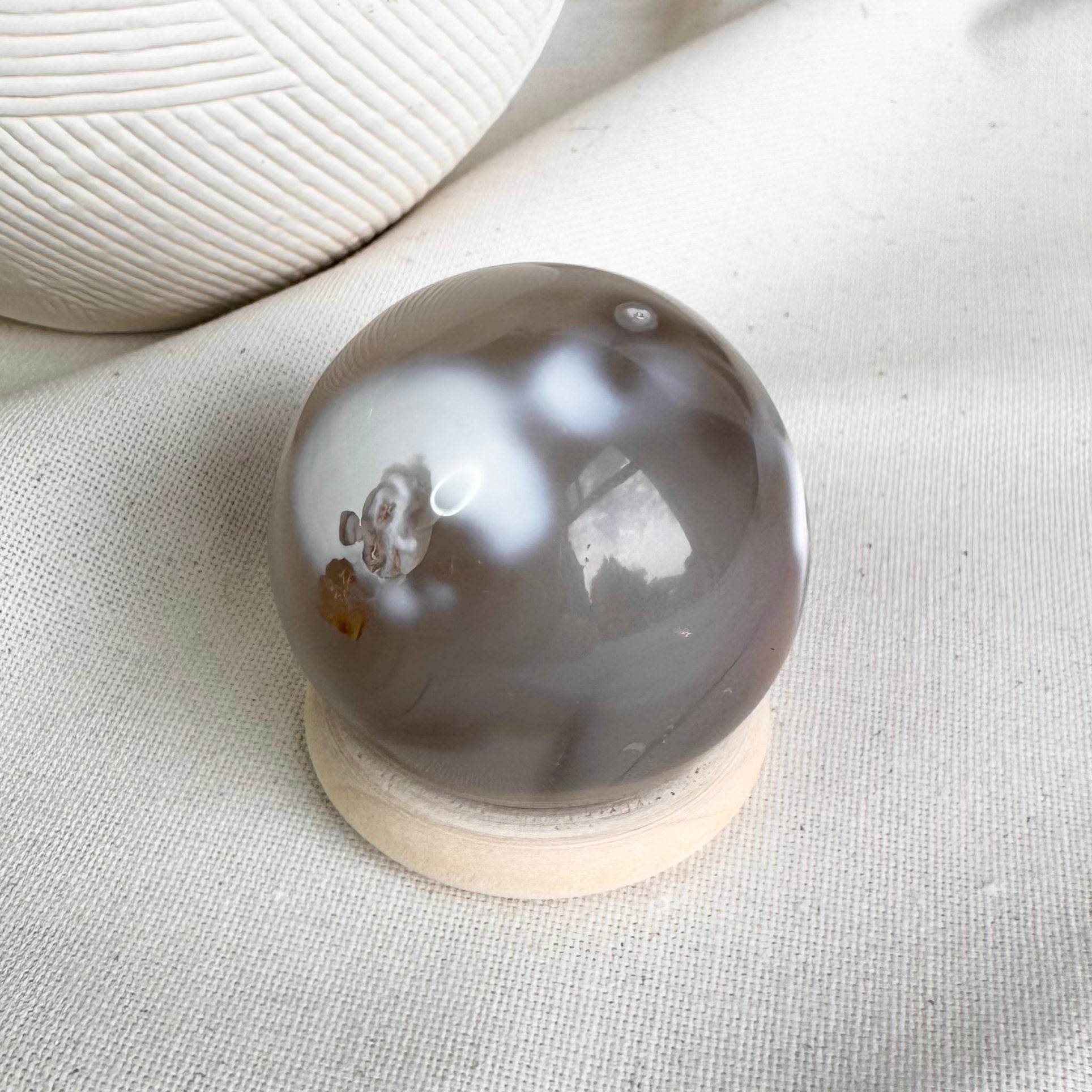 AGATE ORQUE - AA - Madagascar - Sphère