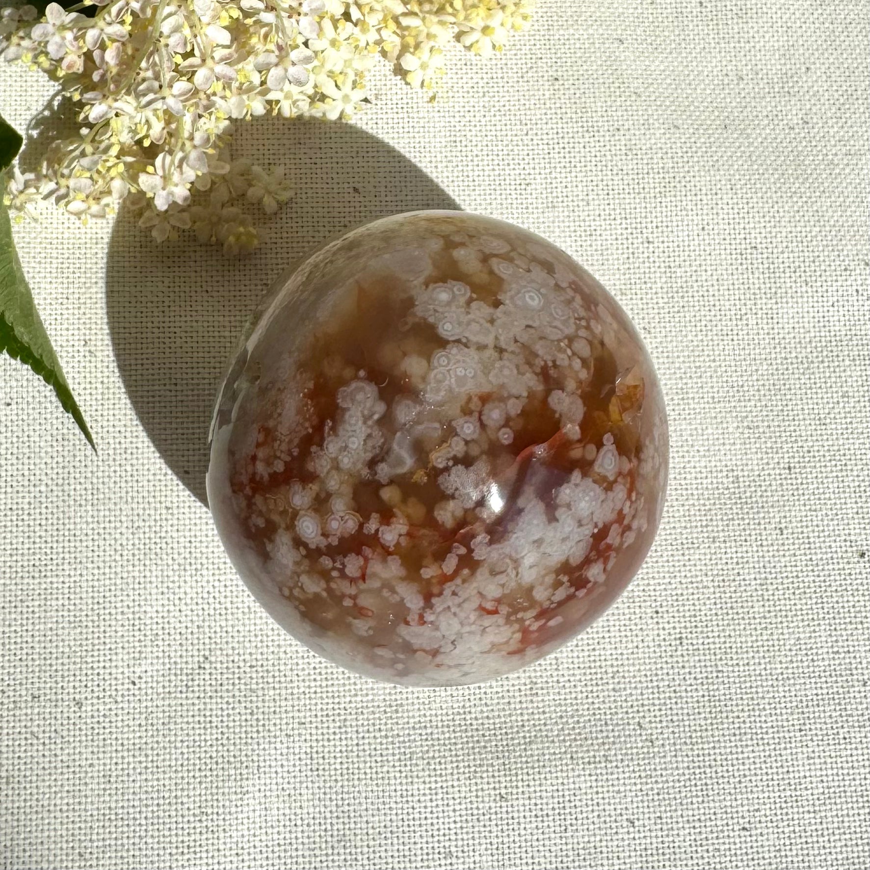 AGATE FLEUR - Madagascar - Sphère