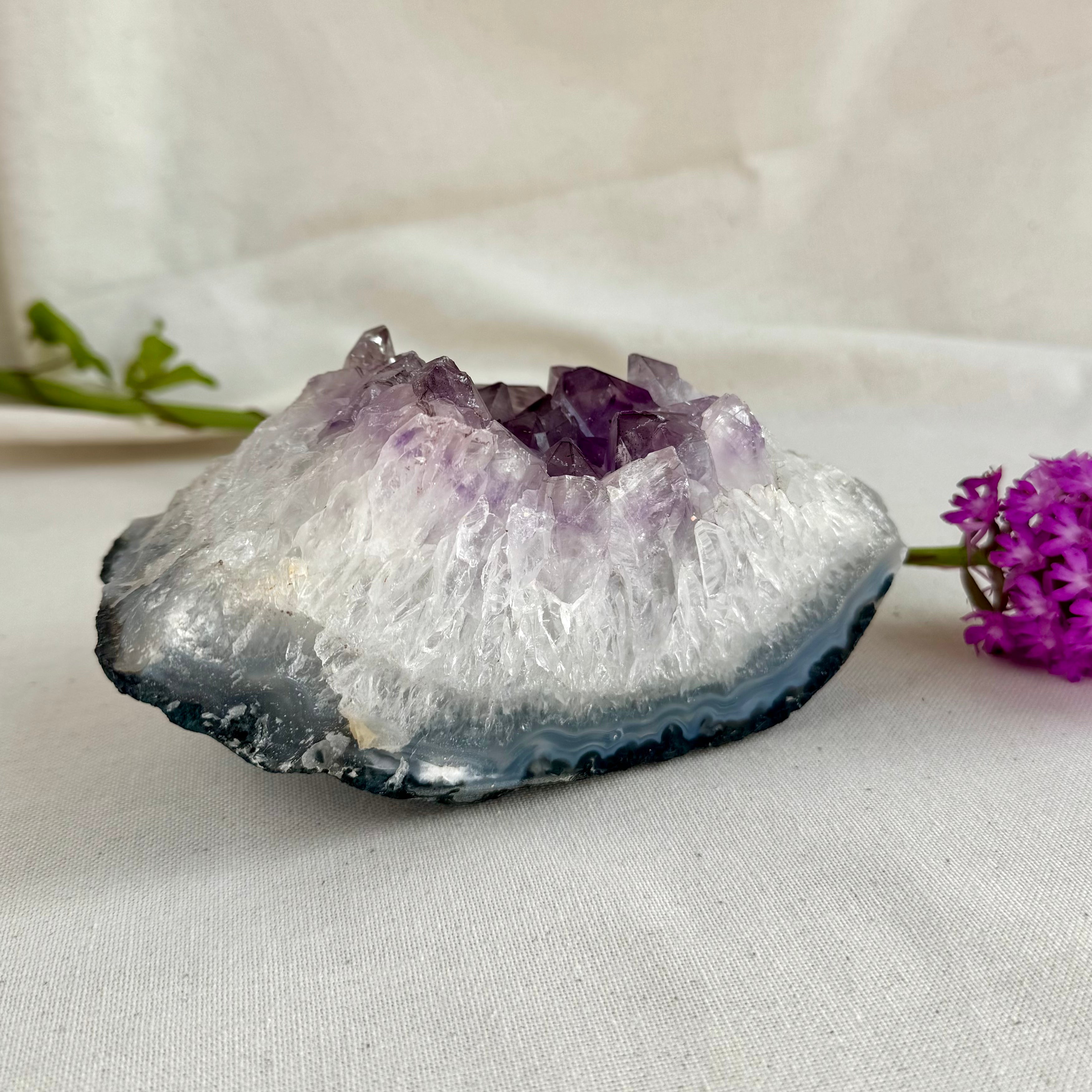 AMETHYSTE - Brésil   15,5 x 5,5cm - 1,240kg