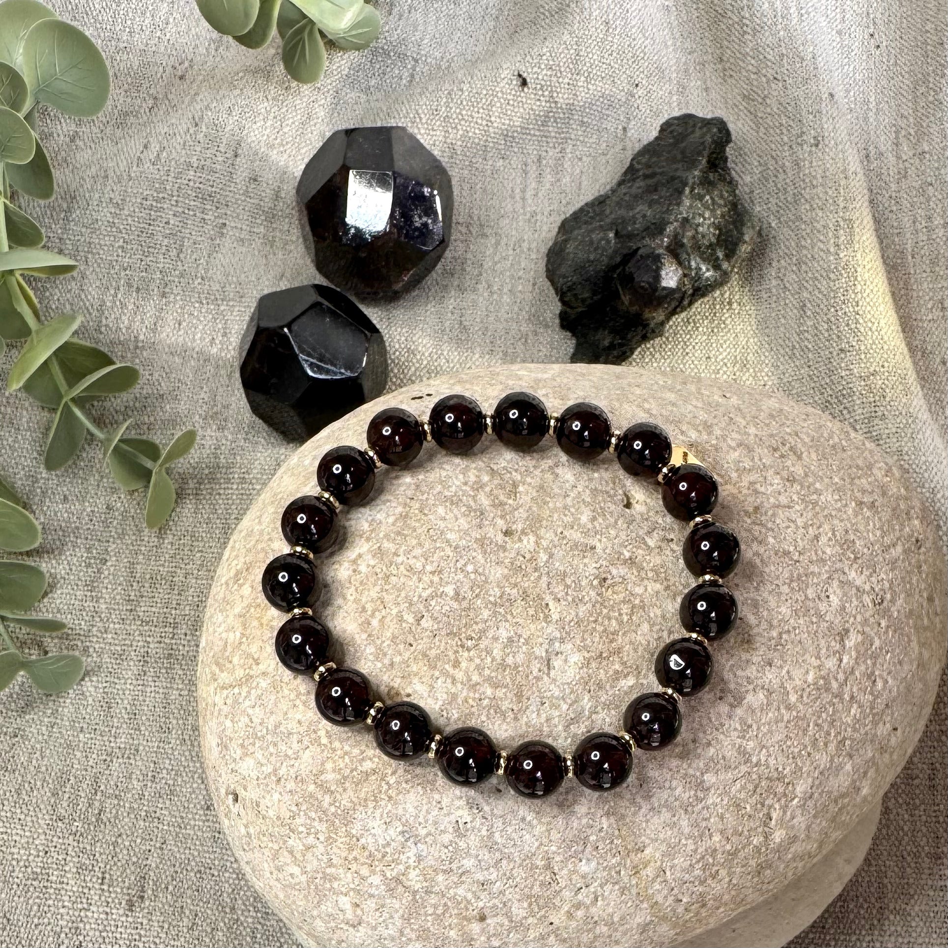 BRACELET GRENAT ALMANDIN - 8MM - intercalaires plaqué or