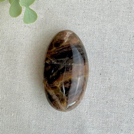 PIERRE DE LUNE NOIRE - A - Madagascar - Galets