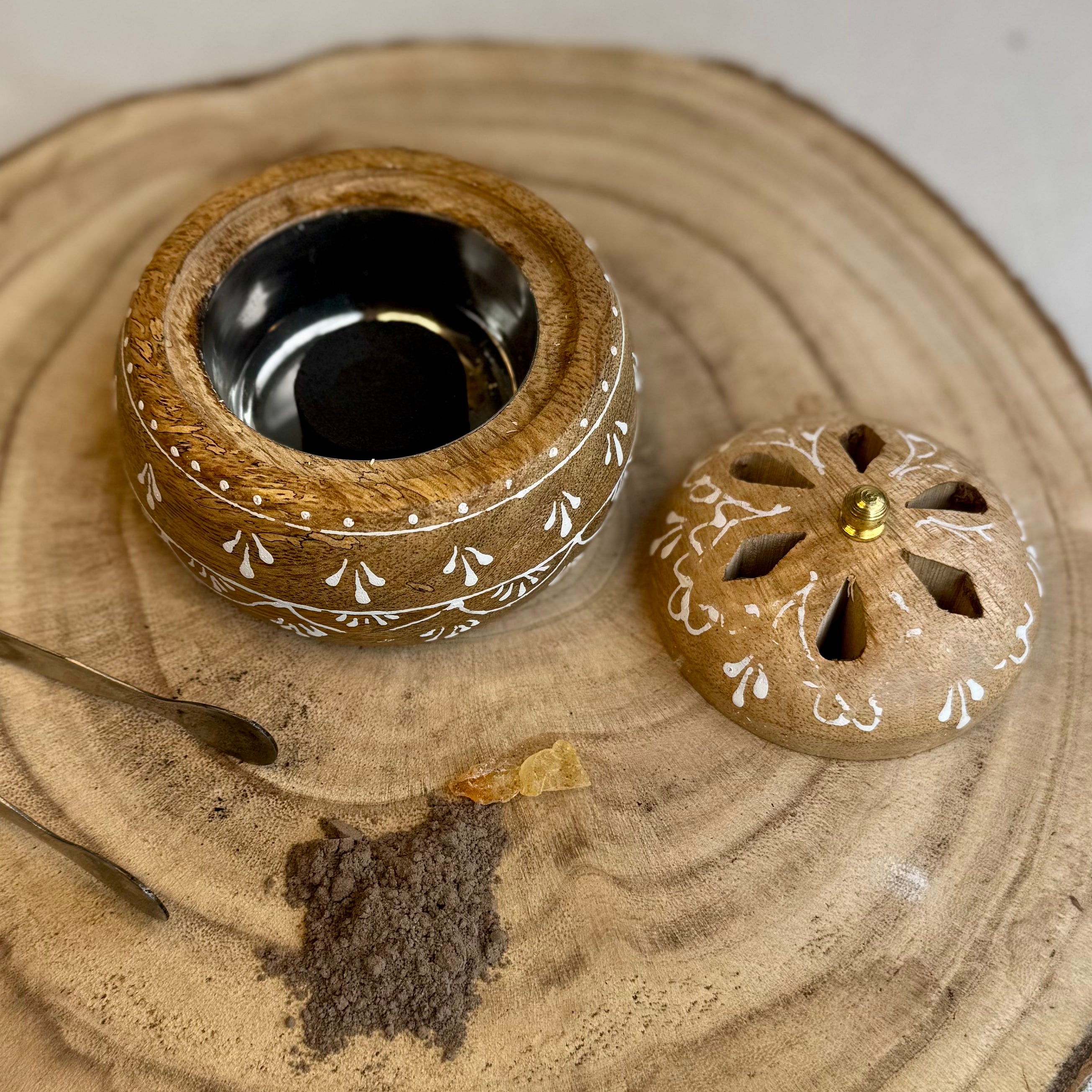 BRÛLEUR D’ENCENS EN BOIS ARTISANAL