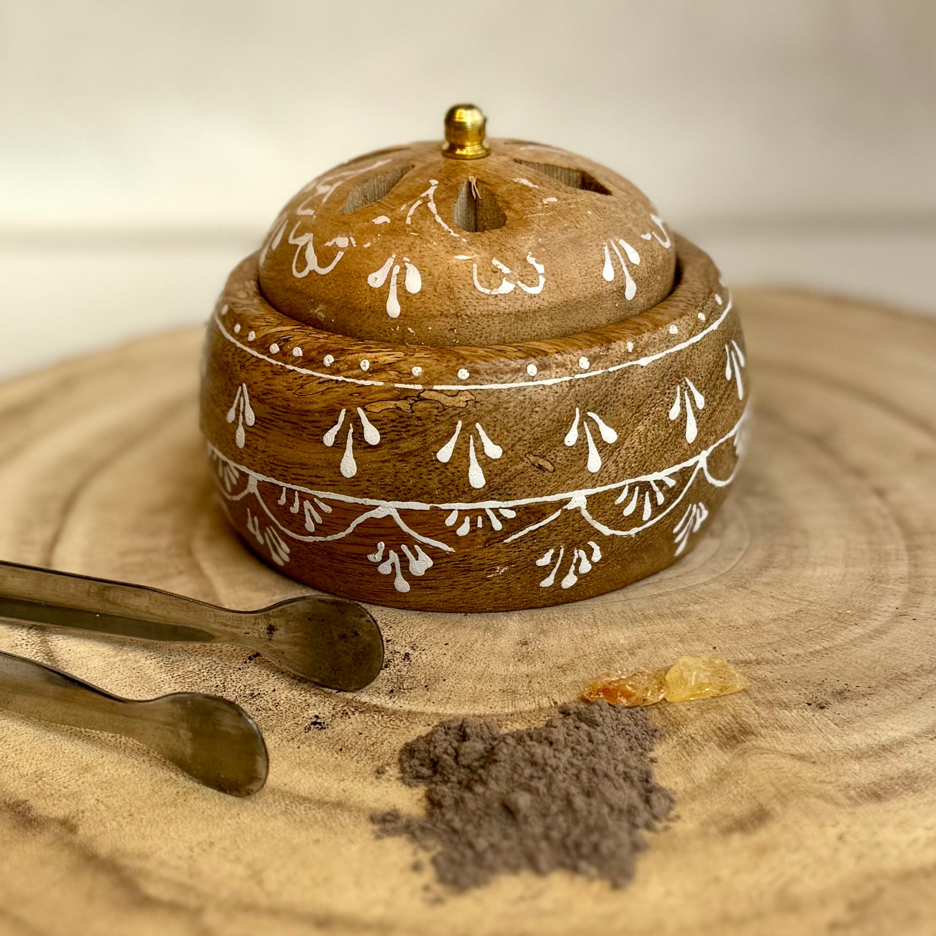 BRÛLEUR D’ENCENS EN BOIS ARTISANAL