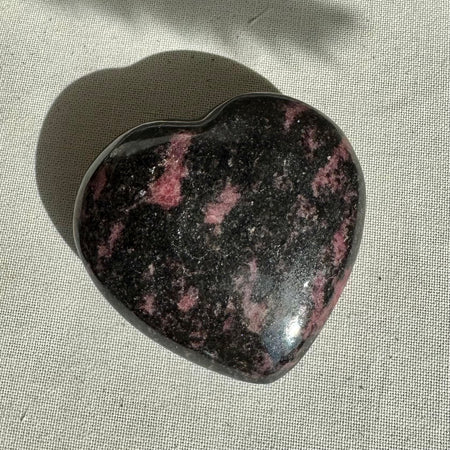 RHODONITE - AB - Madagascar - Coeur