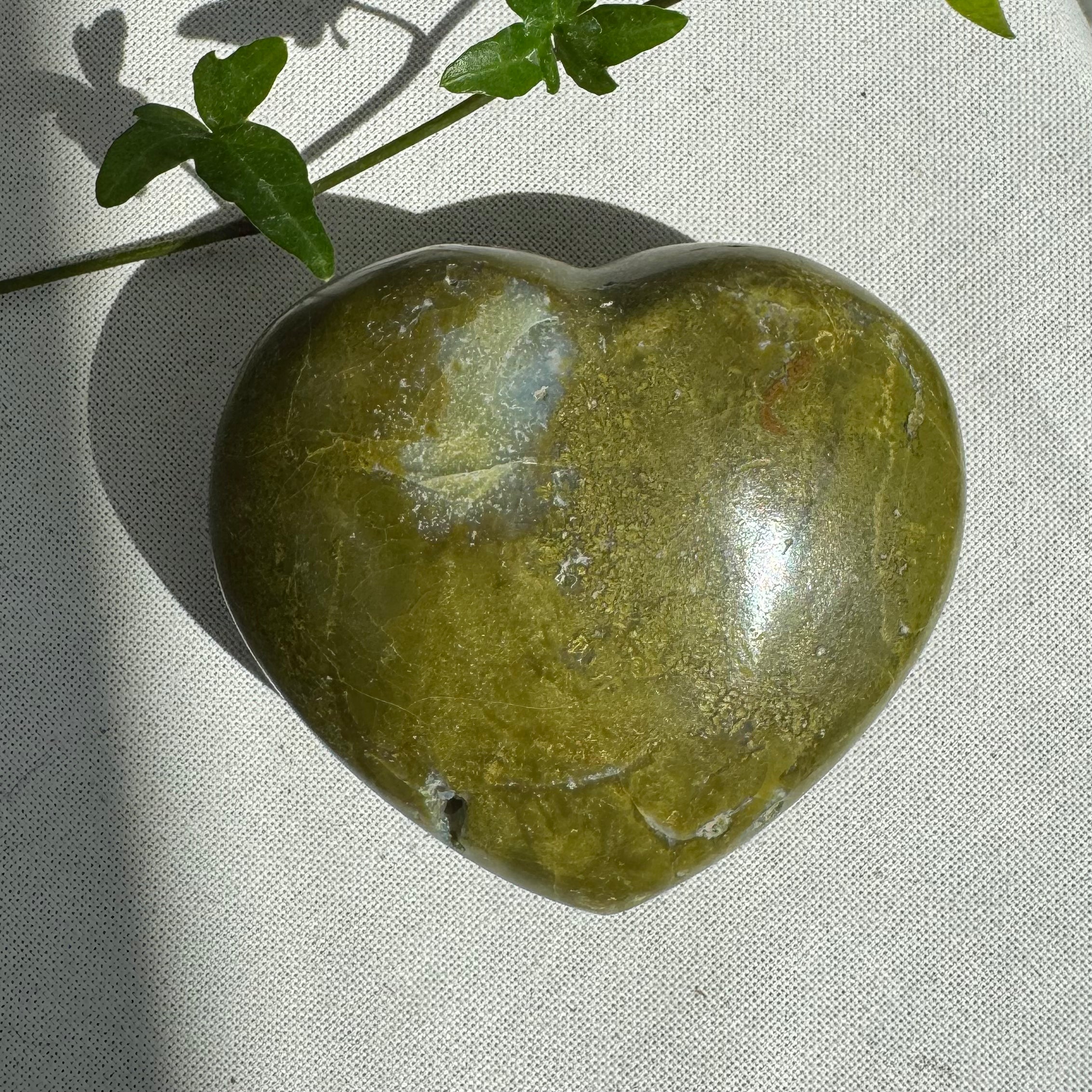 OPALE VERTE - A - Madagascar - Coeur