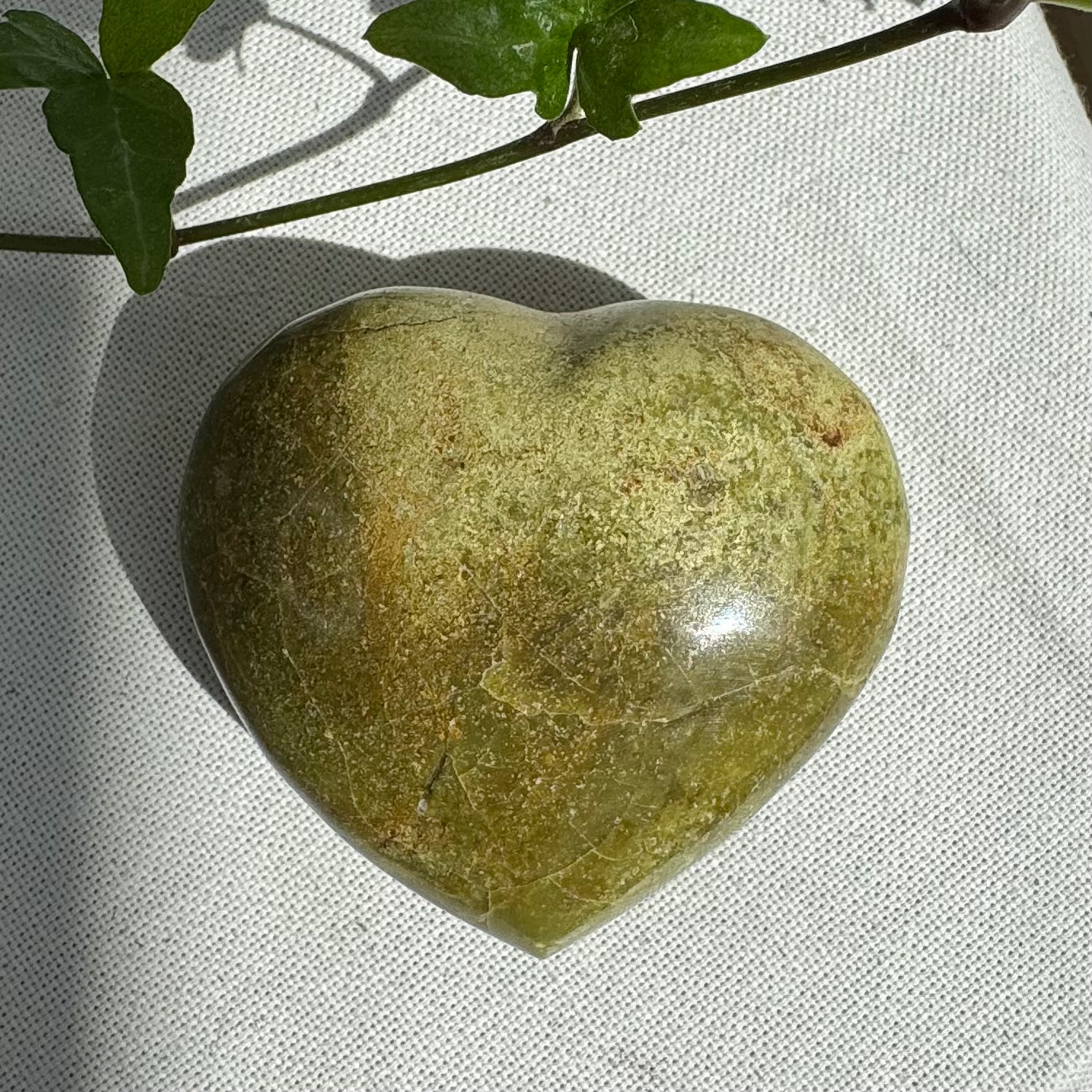 OPALE VERTE - A - Madagascar - Coeur